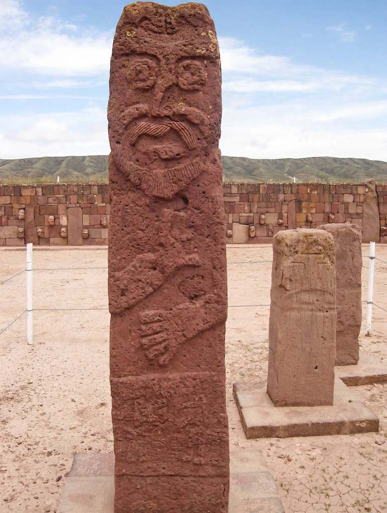 Tiwanaku God - Contici Viracocha
The Bearded Monolith

AUTHOR: Alexson Scheppa Peisino(AlexSP)

Public Domain
Wikimedia Commons
